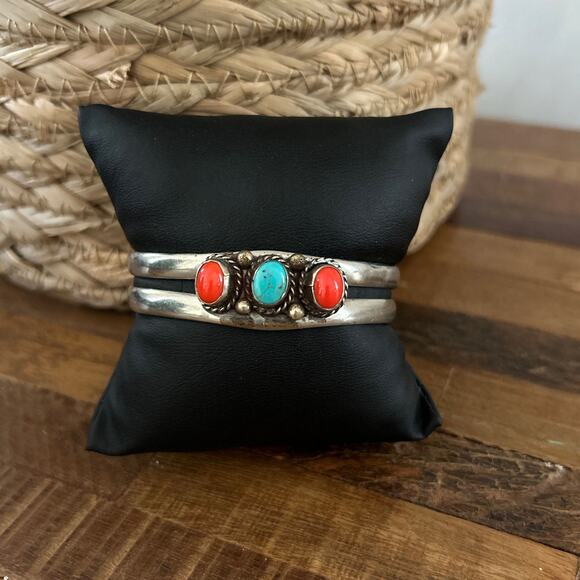 Vintage Navajo Sterling Silver Cuff Bracelet with Coral & Turquoise Cabochons - Picture 5 of 7